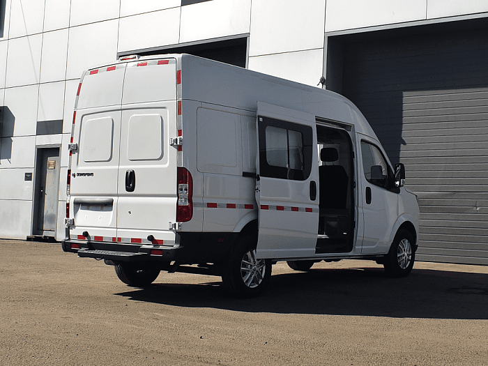 Пассажирский фургон DongFeng